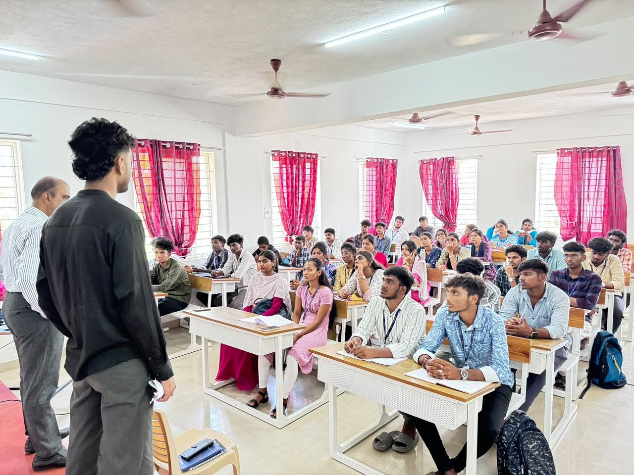 Campus Speaking Session on AI and Entrepreneurship